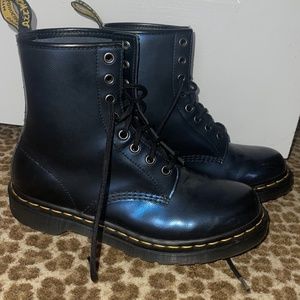 Dr. Martens classic